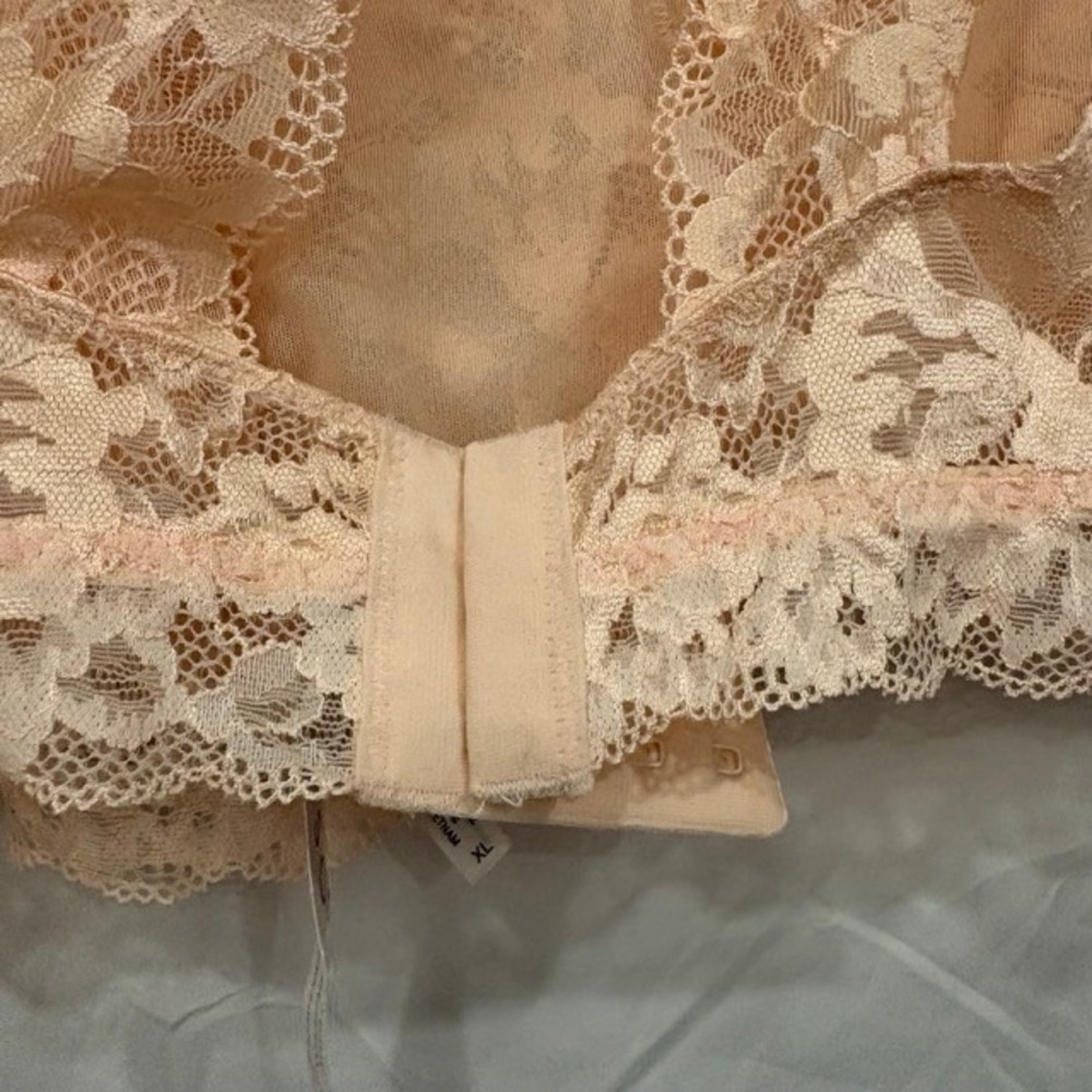 Soma Embraceable Lace Bralette - Peach Blossom - Size XL - Picture 7 of 9